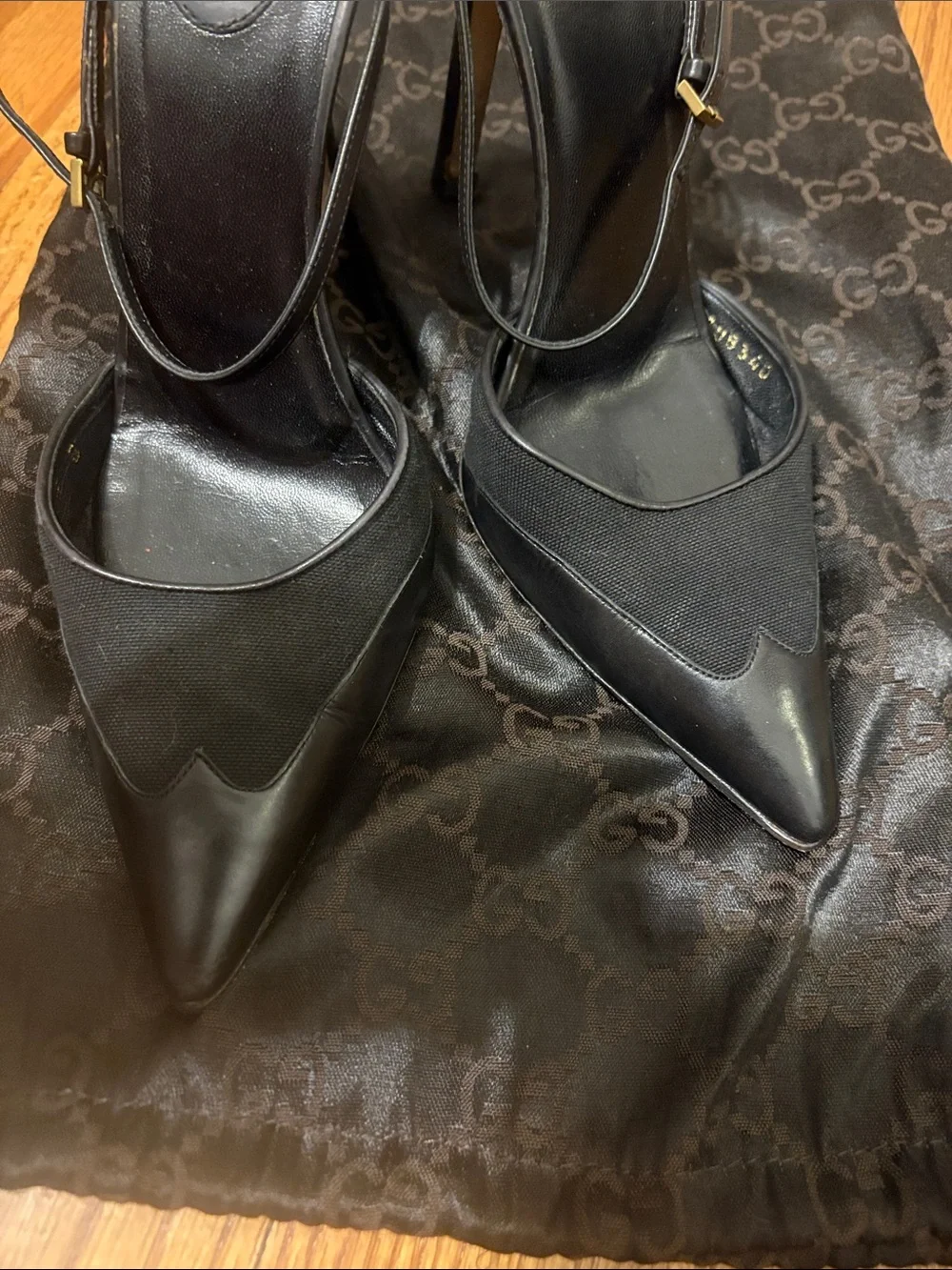 Vintage 2002 Gucci by Tom Ford Pointed Toe Mule Heels size 7 with Dust Bag - Picture 5 of 9
